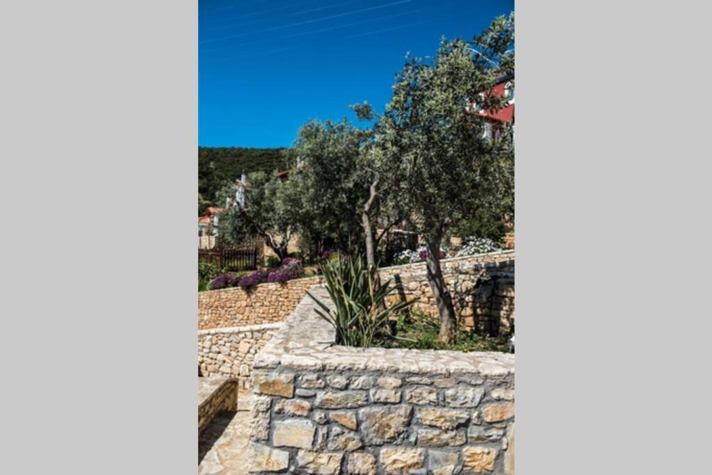Apollo Romantic Sea View Villa كيفيريون المظهر الخارجي الصورة