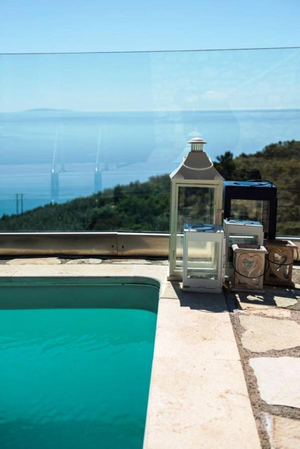 Apollo Romantic Sea View Villa كيفيريون المظهر الخارجي الصورة