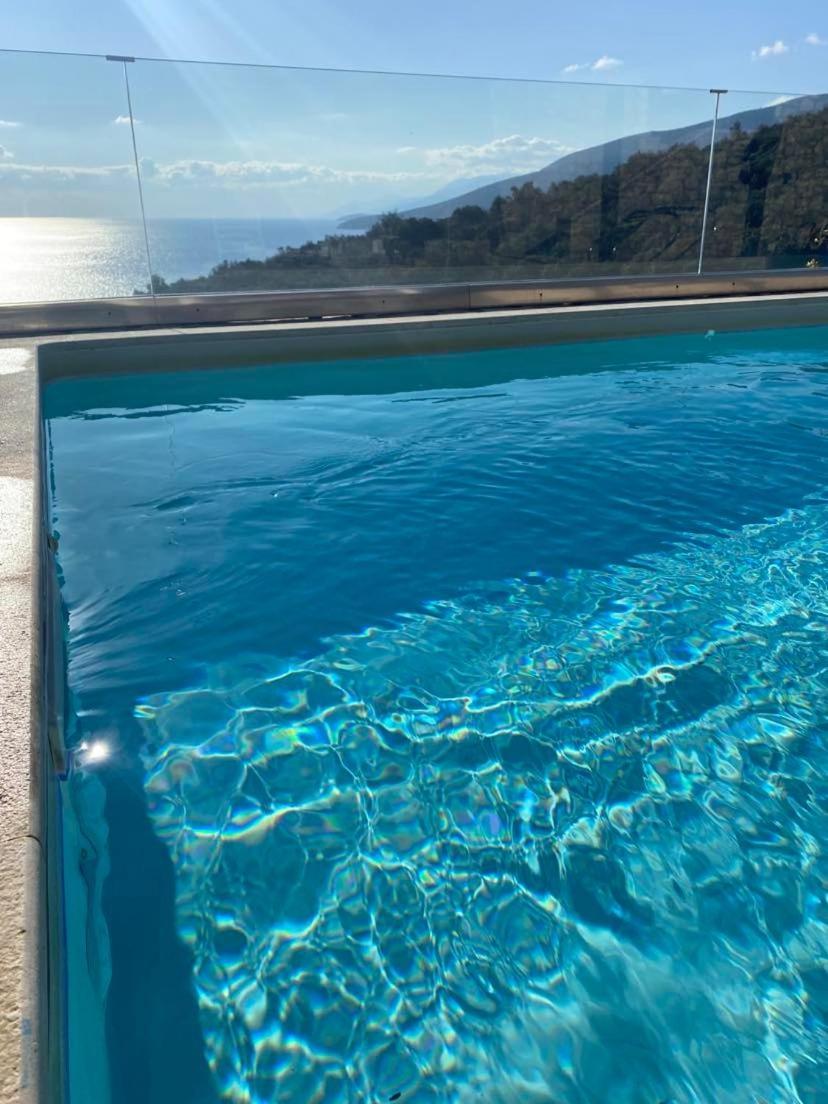 Apollo Romantic Sea View Villa كيفيريون المظهر الخارجي الصورة